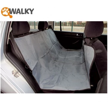 Kutya takaró autóba